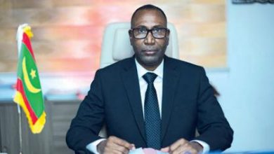 صورة وزير الصحة / الحالات الحرجة لايوجد من بينها من أخذ اللقاح