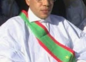 صورة النائب لمرابط ولد الطالب ألمين يعزي في وفاة الوالد إشريف ولد محمد محمود