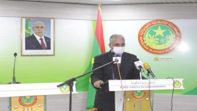 صورة الناطق باسم الحكومة: قطب من المعارضة هو من يعرقل الحوار