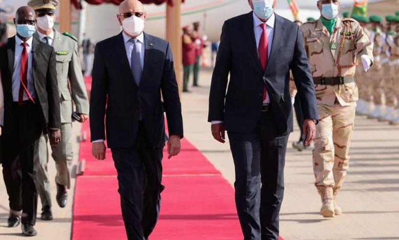صورة رئيس النيجر ينهي زيارة عمل لموريتانيا بعد حضوره مؤتمر السلم الإفريقي