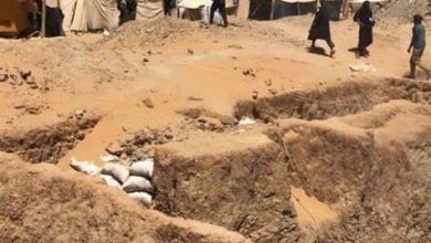 صورة إنهيار بئر على بعض المنقبين في منطقة “أصفيرات”