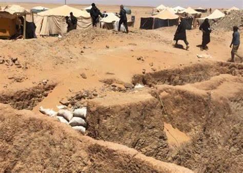 صورة إنهيار بئر على بعض المنقبين في منطقة “أصفيرات”