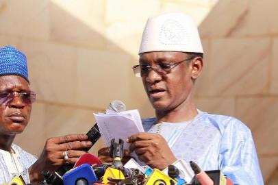 صورة رئيس وزراء مالي يتهم فرنسا بمحاولة تقسيم بلاده