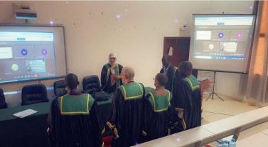 صورة طالبة موريتانية تنال شهادة الدكتوراه في إدارة الطاقة 