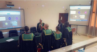 صورة طالبة موريتانية تنال شهادة الدكتوراه في إدارة الطاقة 