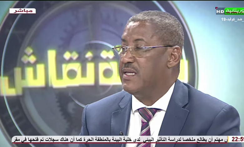 صورة والي لعصابة  ضيفا على قناة المورياانية للحديث عن مضامين خطاب رئيس الجمهورية