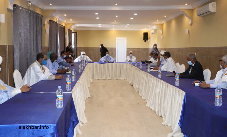 صورة لجنة التشاور  تجتمع  يوم السبت القادم