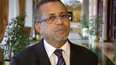 صورة الاتفاق على اختيار 18 شخصا بالتساوي بين الأغلبية والمعارضة كلجنة للإشراف على التشاور