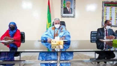 صورة وزير الصحة  يلزم كبار معاونيه بالالتزام بتطبيق التعليمات السامية لرئيس الجمهورية