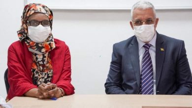 صورة وزير الصحه يؤدي زيارة  للصندوق الوطني للتأمين الصحي والمركزية لشراء الادوية