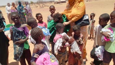 صورة كيفه / المنظمة الموريتانية للمتطوعين تطلق حملة للسقاية وتوزيع بعض الملابس على الاطفال الفقراء