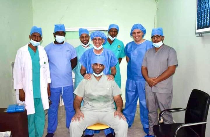 صورة أول عملية جراحية لزراعة القوقعة في موريتانيا