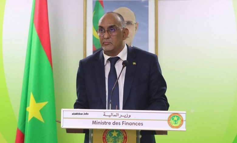 صورة وزير المالية: الدولة ما زالت تتحمل ثلثي فارق سعر المحروقات