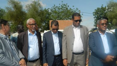 صورة كيفه / الامين العام لوزارة الزراعة يشرف على انطلاق توزيع البذور والمدخلات الزراعية