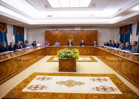 صورة تعيينات خلال اجتماع مجلس الوزراء(البيان)