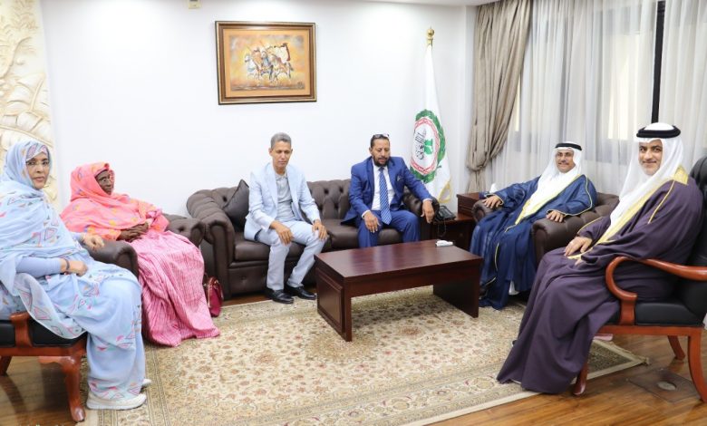 صورة في لقاءه مع برلمانيبن موريتانيين رئيس البرلمان العربي يثمن دور موريتانيا