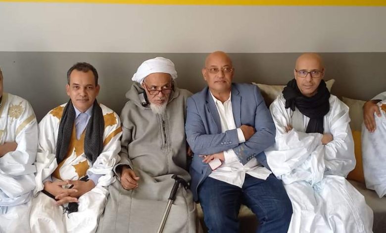 صورة سجين اغوانتنامو  بعقد قرانه في العاصمة الفرنسية