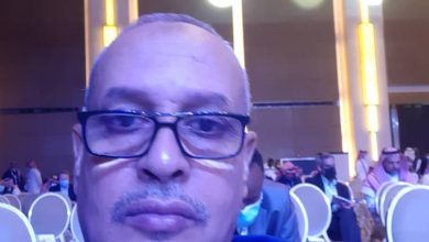 صورة المدير العام لسوق السمك جدية في العمل و قرب من المواطن