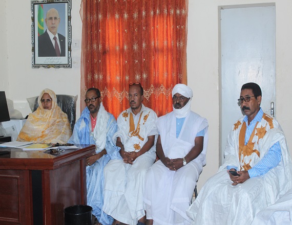 صورة لعصابه /  اباتن ولد العروة  يتسلم  مهامه رسميا