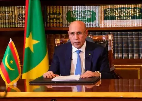 صورة عدة نقابات عمالية تشيد بزيادة الرواتب التي اعلن عنها الرئيس