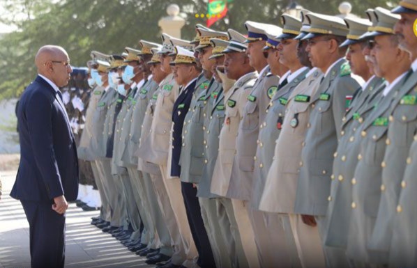 صورة قائمة بأسماء 42 شخصا تم توشيحهم اليوم