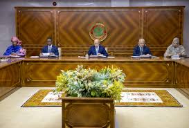 صورة انعقاد اجتماع استثنائي لمجلس اوزراء