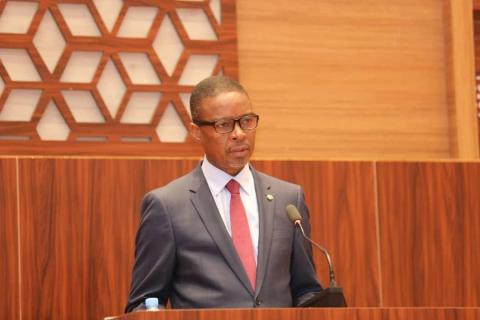 صورة الوزير الأول: نسبة الأجور وصلت 25% من الميزانية