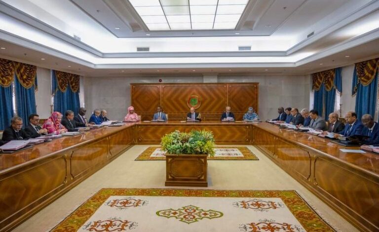 صورة النعمة / التحضيرات لعقد اجتماع مجلس الوزراء في المدينة