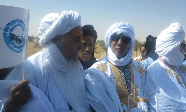 صورة المجموعة التي يتزعمها الشيخ التقليدي سدينا ولد العوث تقدم مرشحيها للانتخابات القادمة