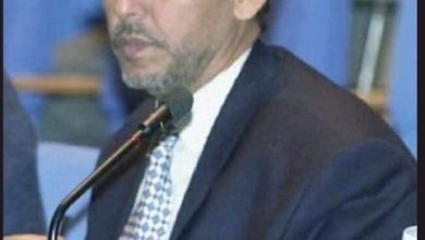 صورة كيفه /  محمد محمود  ولد الغوث   يتسلم الوصل رقم 5 من اللجنة المستقلة للانتخابات