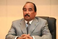 صورة عزيز ينفي التهم الموجهة اليه في اول حديث له امام المحكمة