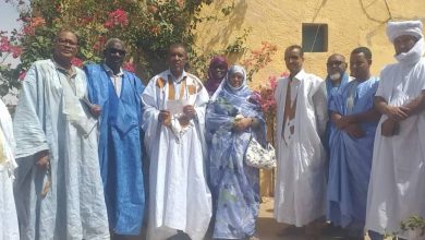 صورة لائحة نواب حزب الانصاف بكيفه تتسلم وصل ترشحها من CENI