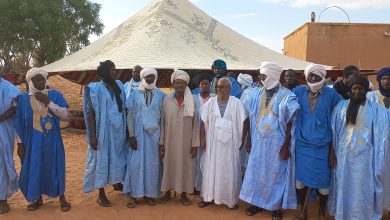 صورة ديسق / زعيم حلف الاصالة والمستقبل  يترأس اجتماعا لمؤيديه