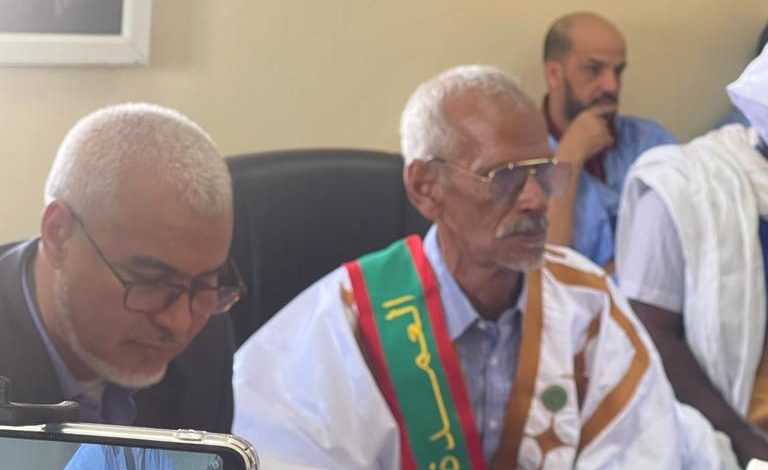 صورة تنصيب السني عبدواة …. عمدة لبلدية اوجفت