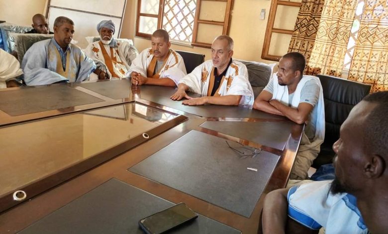 صورة كيفه / بعد يوم واحد من تنصيبه …. عمدة كيفه يترأس اجتماعا بعمال البلدية