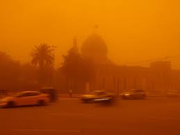 صورة الطينطان / وفاة سيدة وعشرات الجرحى بسبب عاصفة رملية