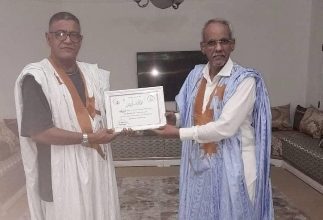 صورة نقابة الصحفيين الموريتانيين تكرم السفير شيخن ولد النني