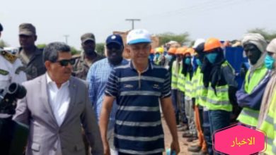 صورة كيفه / والي لعصابة يعاين إنطلاق حملة  البلدية لتنظيف مداخل المدينة