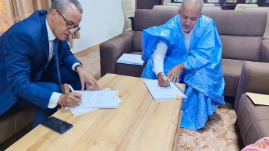 صورة عمدة كيفه يوقع مع وزارة المياه ملف الاتفاقية مع بلدية مونبلييه