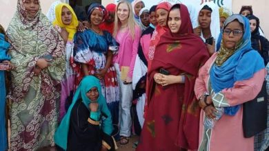 صورة كيفه/ السفيرة الامريكية تؤدي زيارة لمركز اللغات والمعلوماتية والتدريب (OBS)