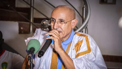 صورة الوجيه أبايه ولد المصطفى ولاته يترأس إجتماعا موسعا لشباب قرى آمرجل دعما لرئيس الجمهورية