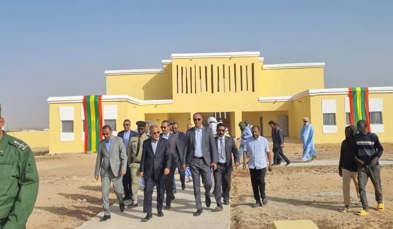 صورة كيفه/ المندوب العام للتآزر يزور السكن الاجتماعي ويدشن مدرسة سعد2