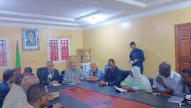 صورة كيفه/ بعد لقاءه مع رئيس الجمهورية والي الولاية يجتمع بحكام المقاطعات ورؤساء المصالح الجهوية