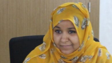 صورة كيفه / وصول  أم كلثوم منت المصطفى ولد ولاته لإستقبال رئيس الجمهورية السيد محمد ولد الشيخ الغزواني