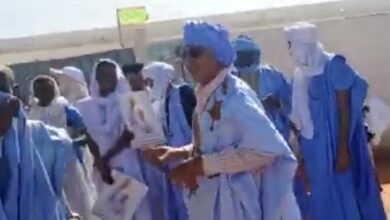 صورة كيفه / قادة ووجهاء يتقدمهم الوجيه محمد محمد ولد سيد المختار ‘شيده’ ينظمون حشدا موحدا لإسقبال رئيس الجمهورية