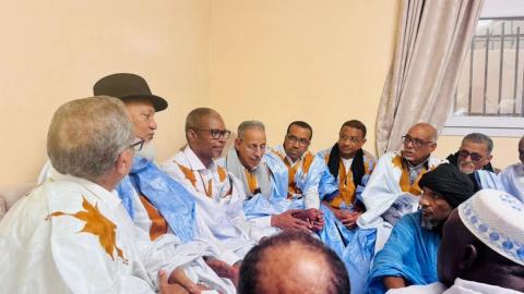 صورة رئبس حزب الانصاب بعزي في وفاة والد الرئيس السابق محمد ولد عبد العزيز