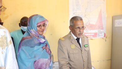 صورة احسي البكاي / والي لعصابه يشرف على اطلاق القافلة الصحية المنظمة من طرف جمعية الصحة الوقائية للمرأة برئاسة السفيرة عيش فال ميشل