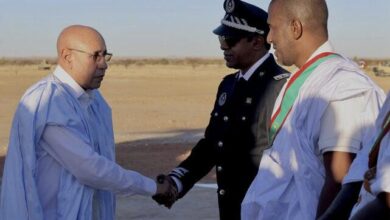 صورة رئيس الجمهورية يصل مدينة أمبود قادماً من مدينة مقامه